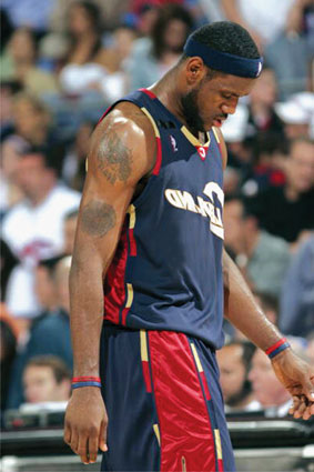 足球——欧冠：皇马胜马竞