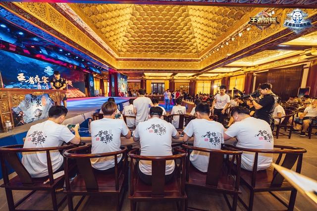 扑克高手的策略习惯（顶级牌手的策略习惯）